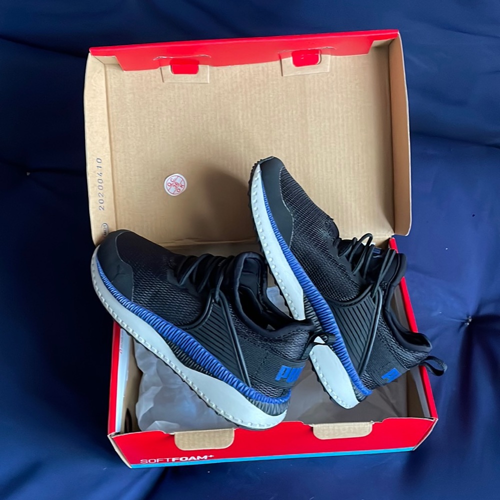 Puma slip on sneakers